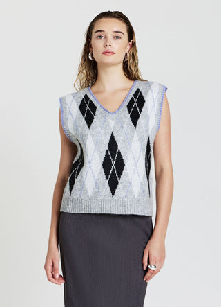 Diamond pattern knitted waistcoat