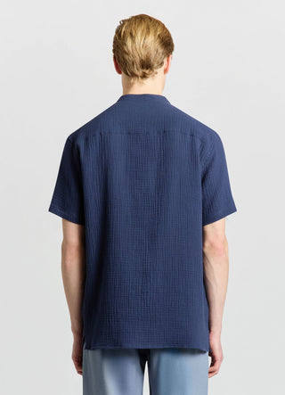 Camicia con collo alla coreana e bottoni