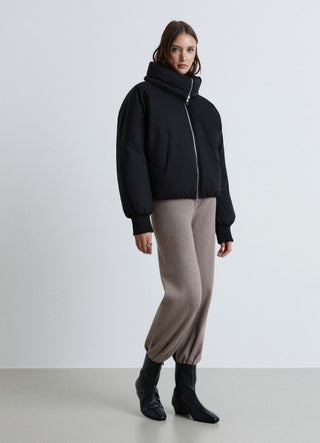 Bomber imbottito con collo a imbuto