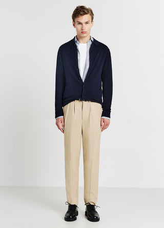 Trousers with pleats