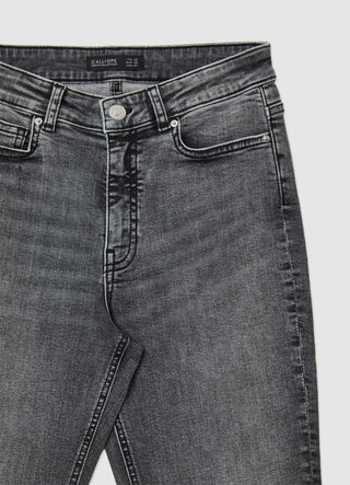 Solid colour crop flare jeans