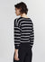 Maglia con scollo a V a righe