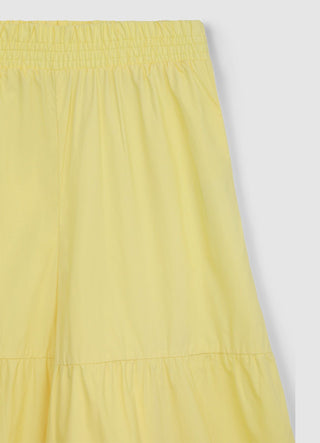 Weite Hosen mit Volants