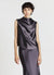 Top simil satin con collo drappeggiato
