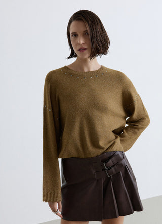 Pull col rond avec clous