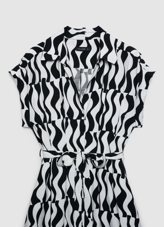 Vestito chemisier lungo con cintura e stampa geometrica