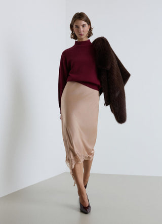 Solid colour Perkins collar jumper