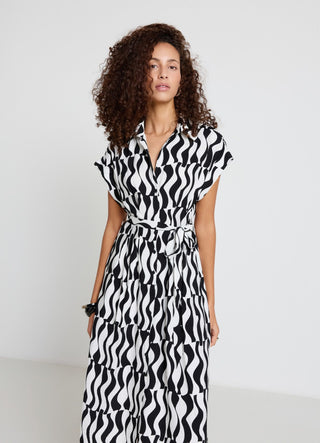 Vestito chemisier lungo con cintura e stampa geometrica