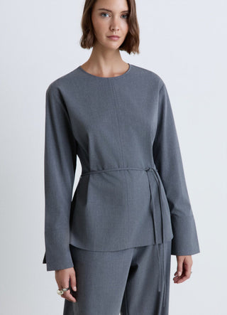 Blusa girocollo con laccio in vita