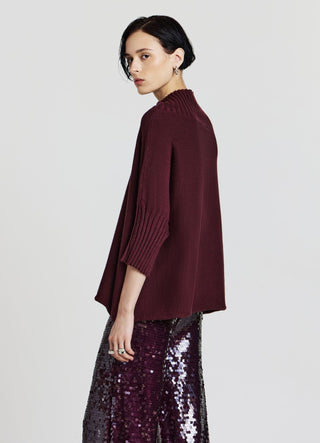 Maglia con collo cratere e maniche 3/4