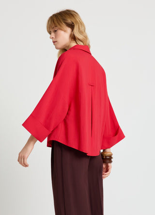 Camicia ampia con scollo a V e bottoni
