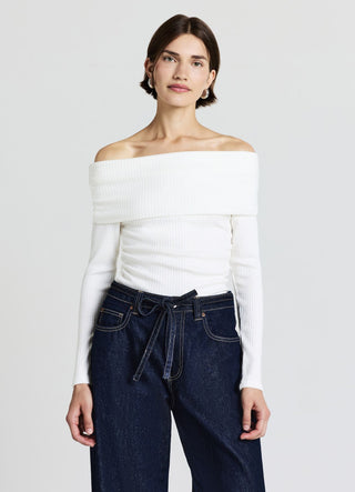 T-shirt a spalle scoperte