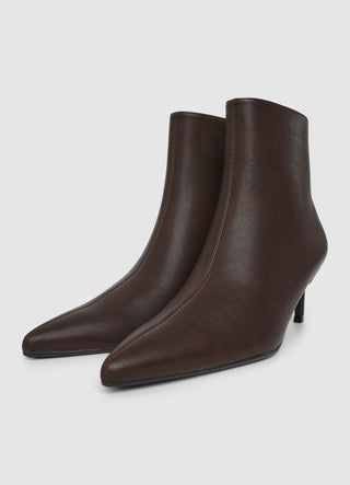 Solid colour block heel bootie