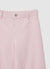 Weite Hosen mit rohem Saum