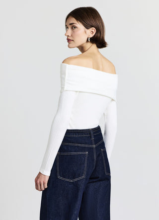 T-shirt a spalle scoperte