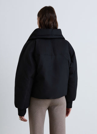 Bomber imbottito con collo a imbuto