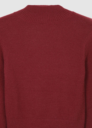 Sweter z wysokim kołnierzem