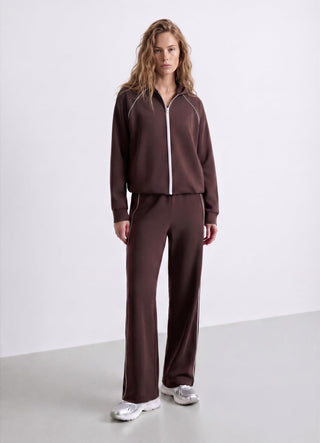 COMING SOON: Tuta Loungewear Premium: Felpa con Zip e Pantaloni a Gamba Larga con Profili a Contrasto