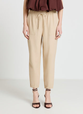 Jogger trousers with drawstring and patch pockets