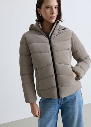 Short fitted padded jacket with hood
