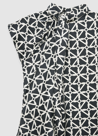 Blusa con collo coreano e fiocco stampa catena