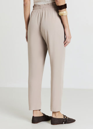 Plain-coloured long trousers