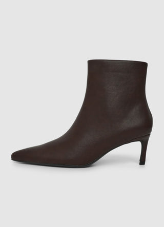 Solid colour block heel bootie