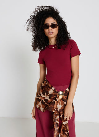 Plain-coloured T-shirt